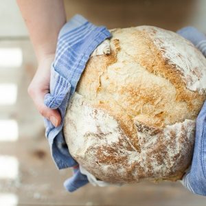 egyszeru trukkel frissitheted fel a kenyeret