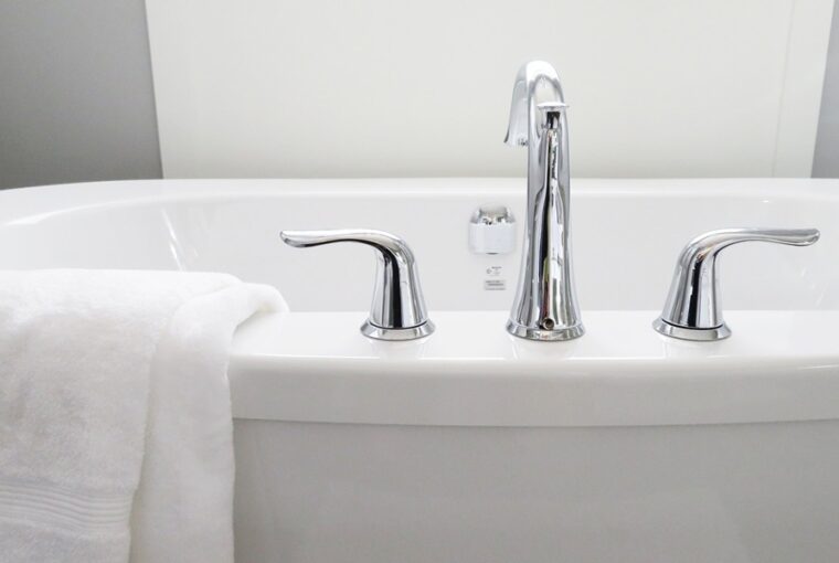 kismeretu furdoszobak okos terkihasznalasa