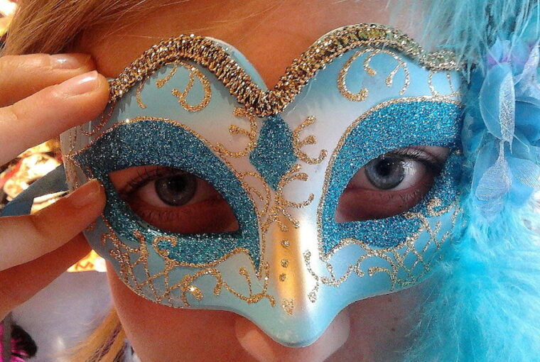 farsang varazsa regi modern 01