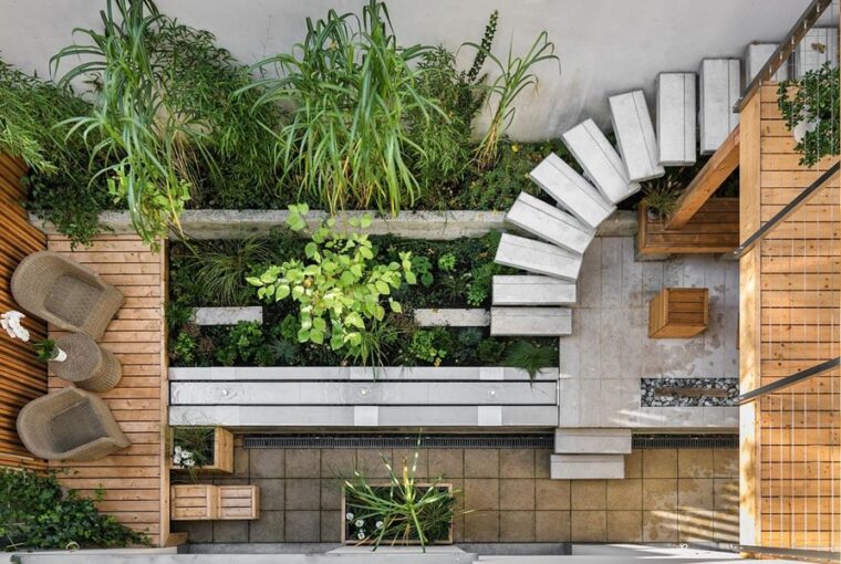 belso nyitott atrium a hazban