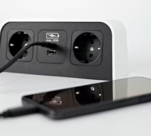 usb s es okos fali aljzatok