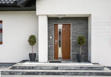 bauhaus bejarati ajto 1