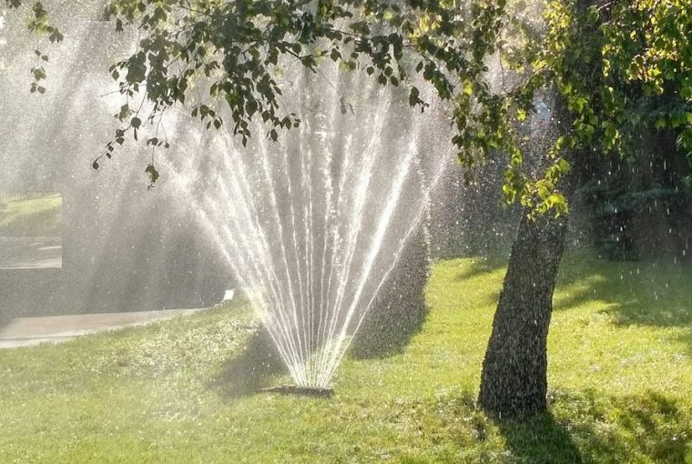 Miért locsoljuk még mindig az aszfaltot?